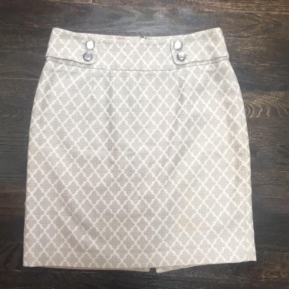 White and tan pencil skirt